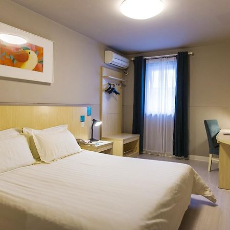 Jinjiang Inn Guangzhou Sanyuanli Avenue Heyi Street Extérieur photo